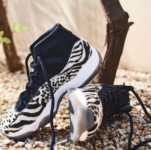 NEW Women's Air Jordan 11 Retro Animal Instinct Size 8 Style AR0715 010